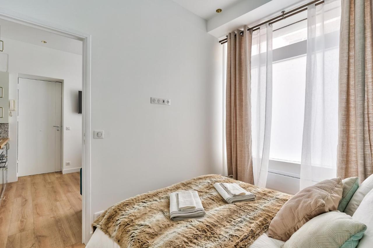 Newly Renovated ! Stunning 2Br Apt In The Heart Of Paris 15 Exterior photo
